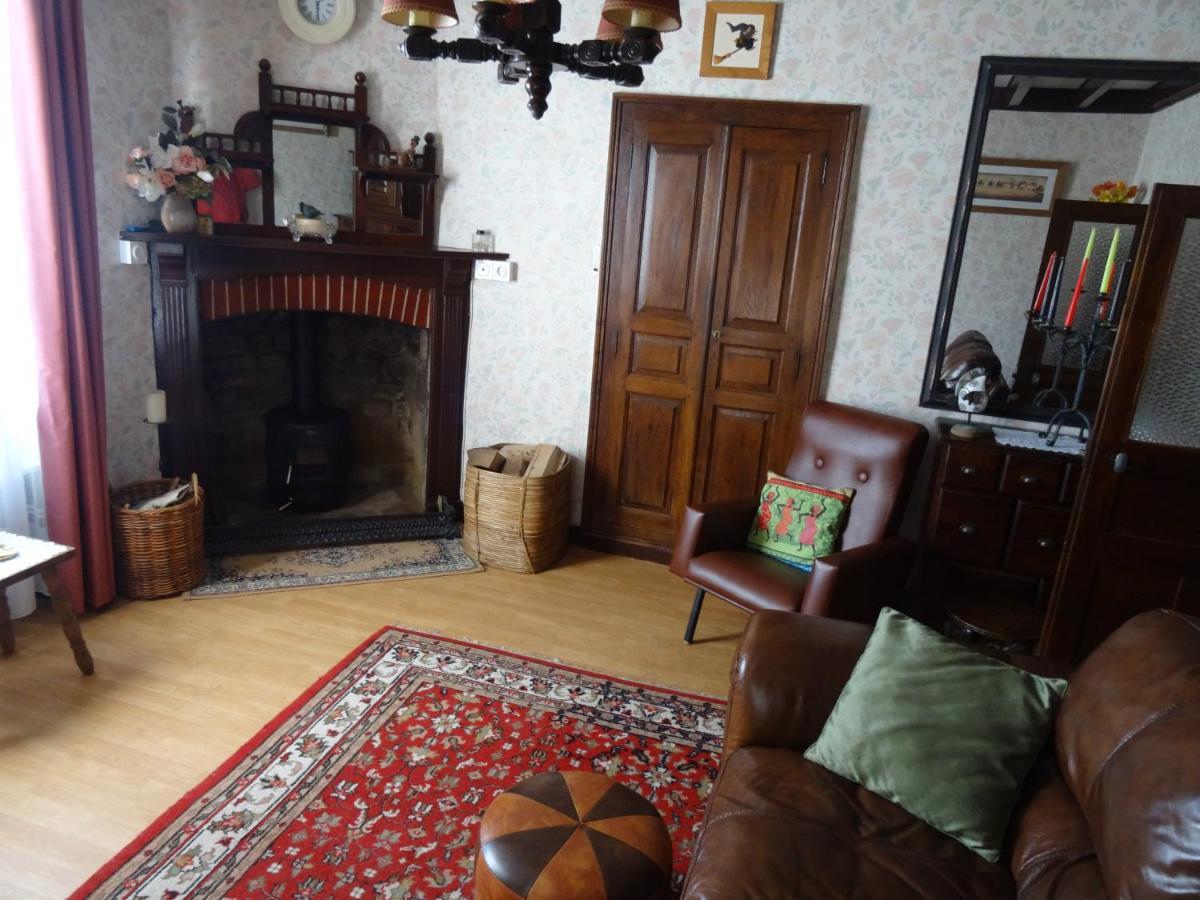 Charming French Cottage-Gite In The Heart Of Quiet Gorron Exterior photo
